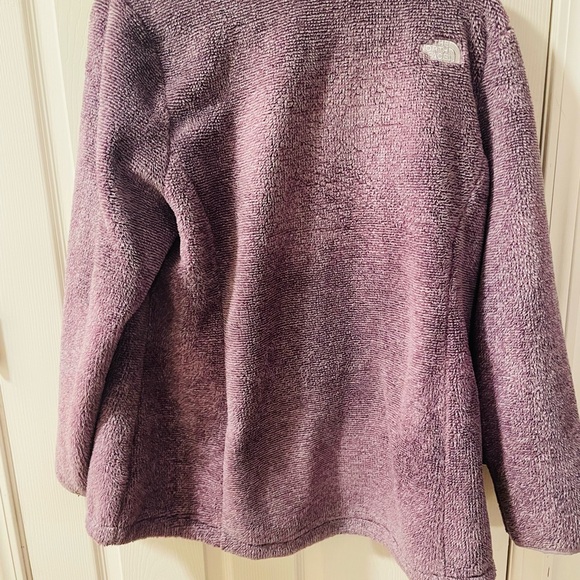 The North Face Purple Fleece Jacket - Picture 2 of 3
